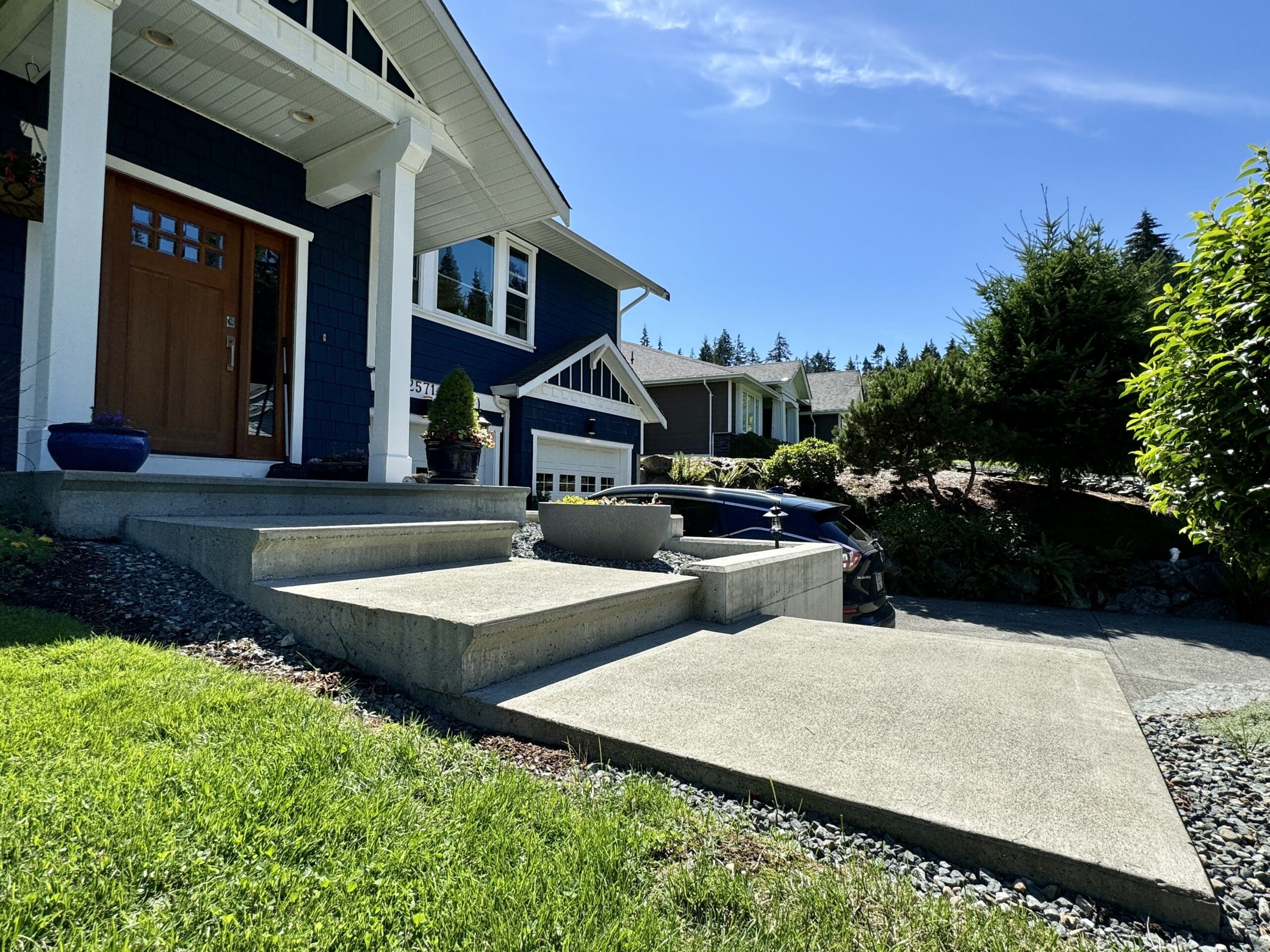 Completed concrete stairs and landings at Kinnoull Crescent Mill Bay